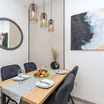 Niko Apartment *