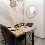 Niko Apartment *