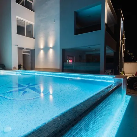 Niko Apartman Makarska