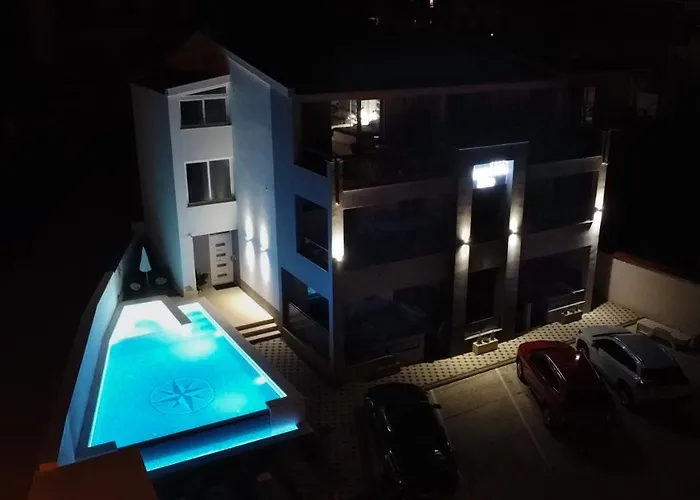 Niko Apartamento Makarska
